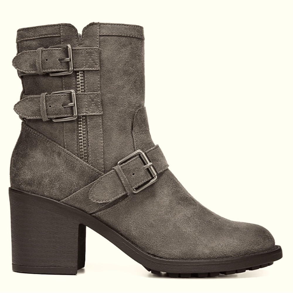 Fergalicious (fergie) PRAYER boots. Size 7.5